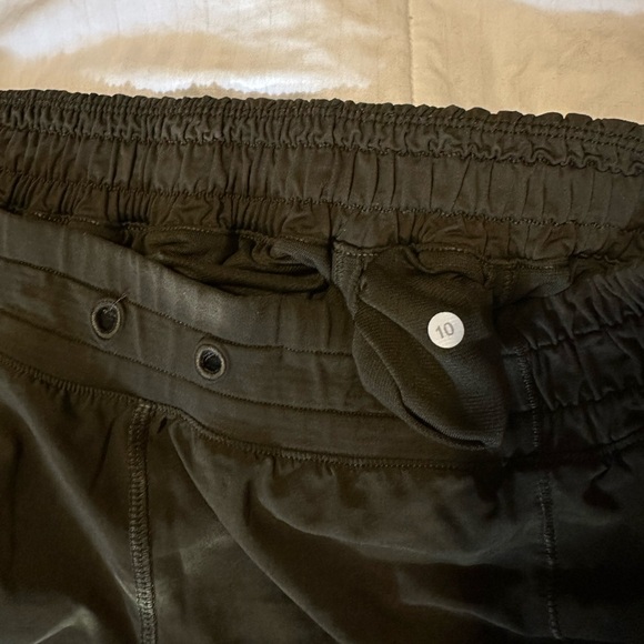 Lululemon Hotty Hot Shorts - Picture 4 of 4